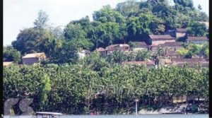 Makam Pangeran Samudro yang terletak di Gunung Kemukus menjadi jujukan para peziarah dari berbagai daerah di Indonesia